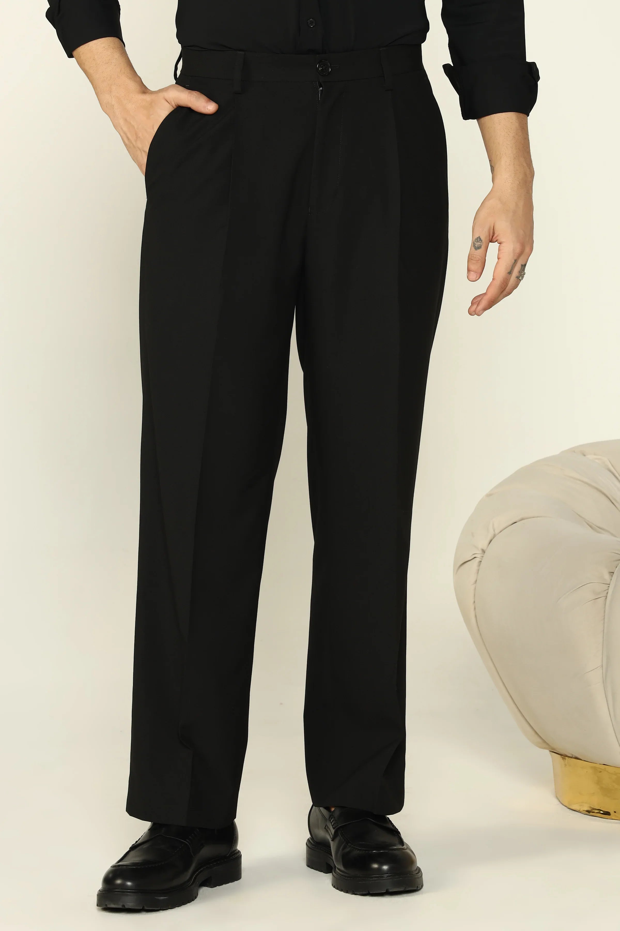 RELAXED FIT PLEATED TROUSERS BLACK - CRAIG