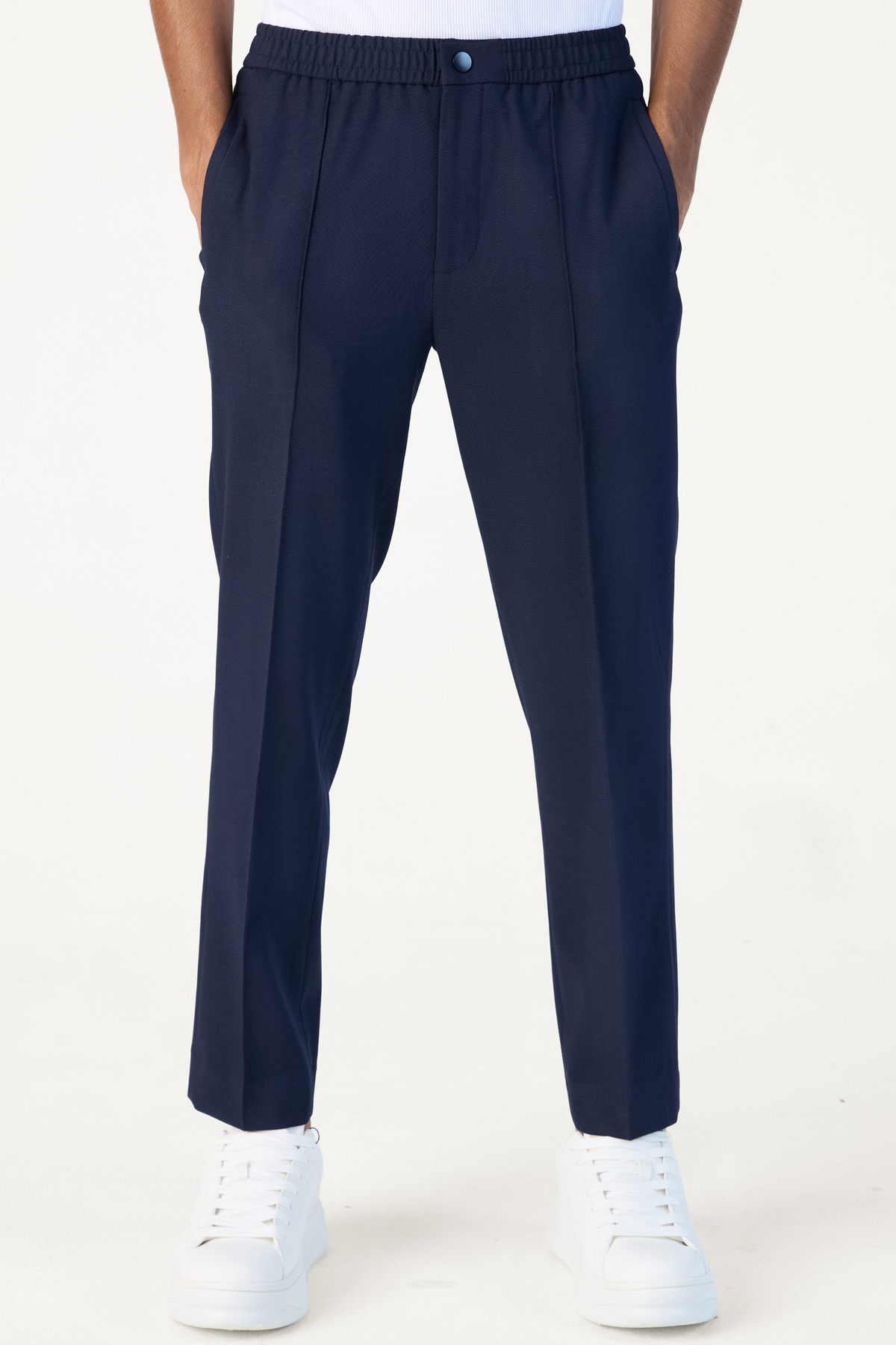 TEXTURED ELASTICATED JOGGER NAVY