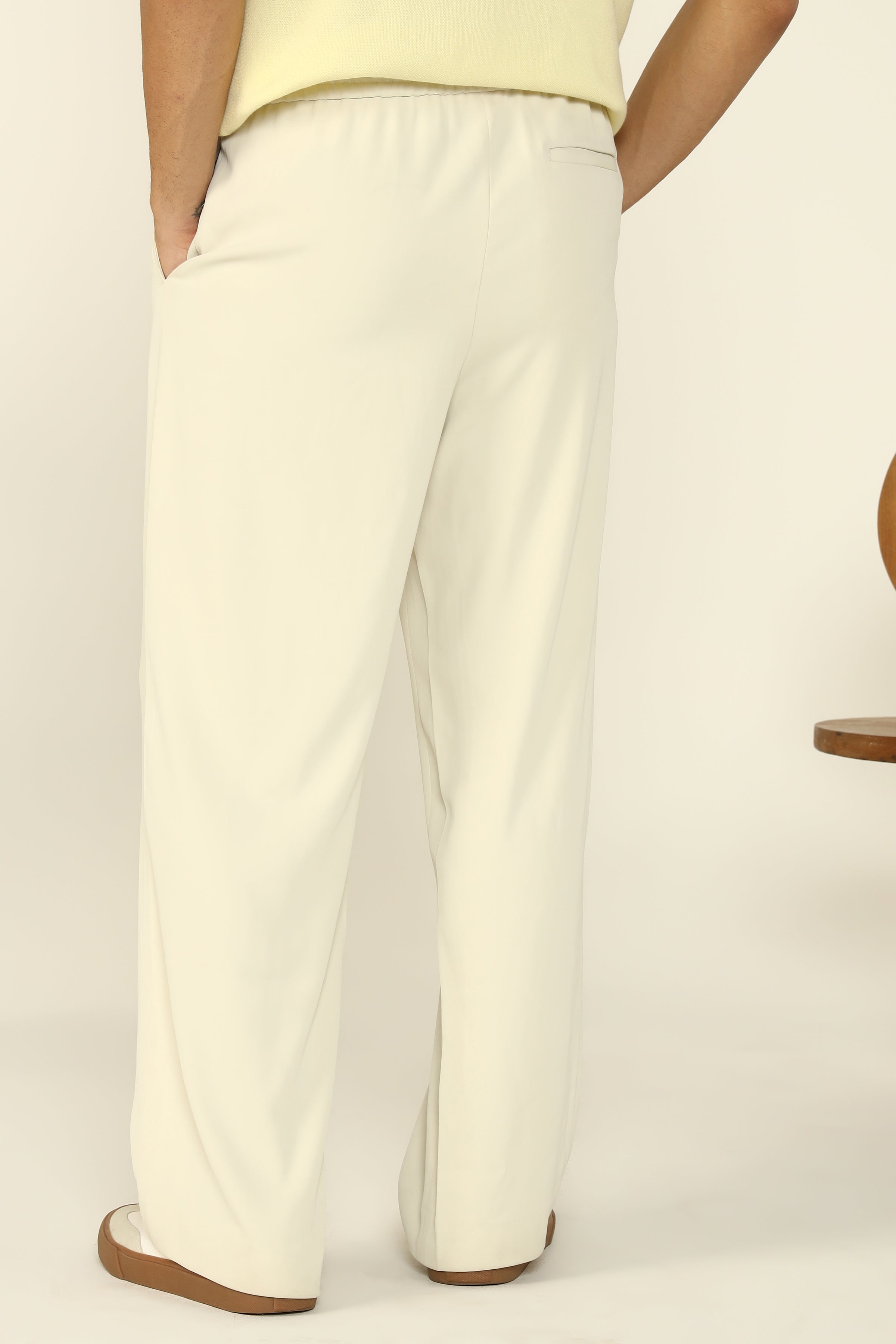 RELAXED FIT FLOWING TROUSER ECRU