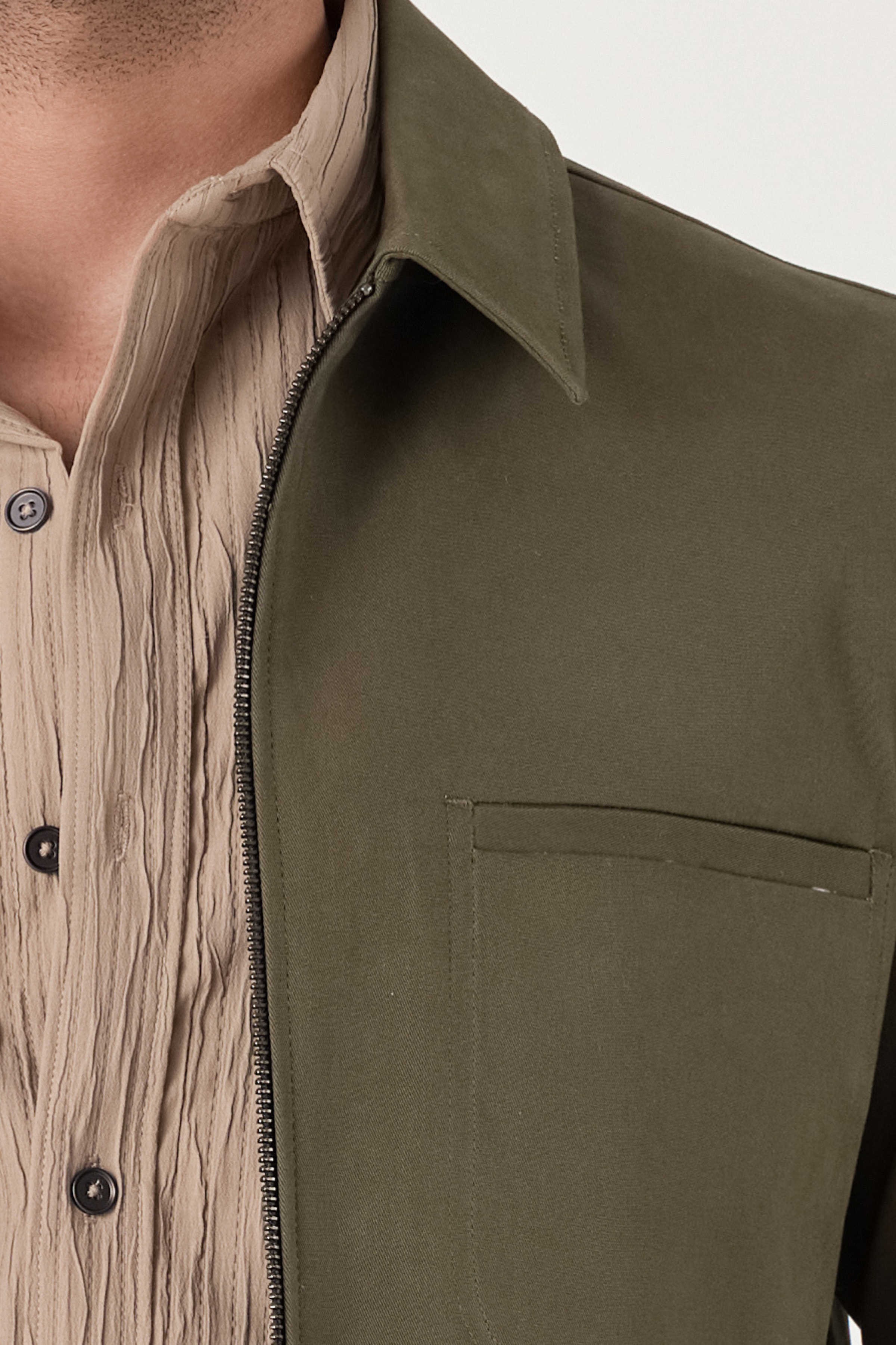 SWOOSH OVERSHIRT