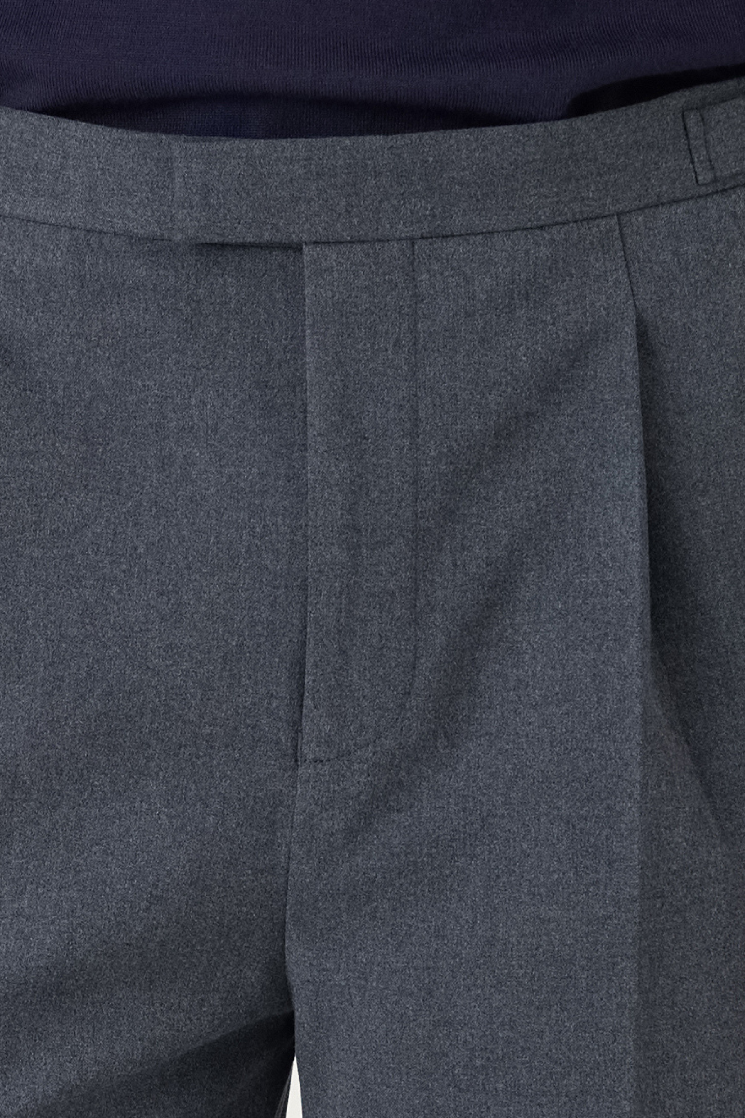 PLEATED TWILL TAILORED TROUSER GREY