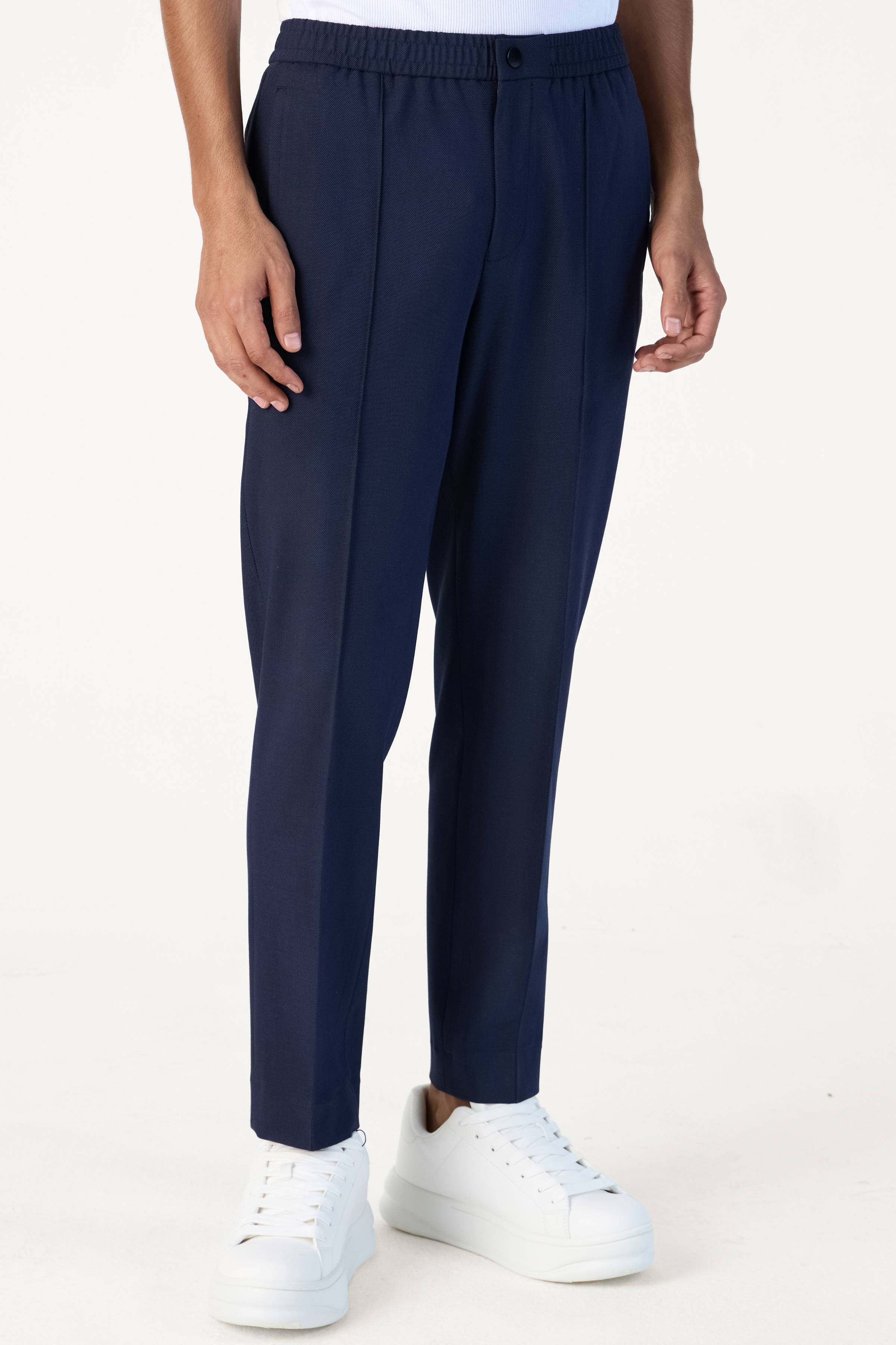 TEXTURED ELASTICATED JOGGER NAVY