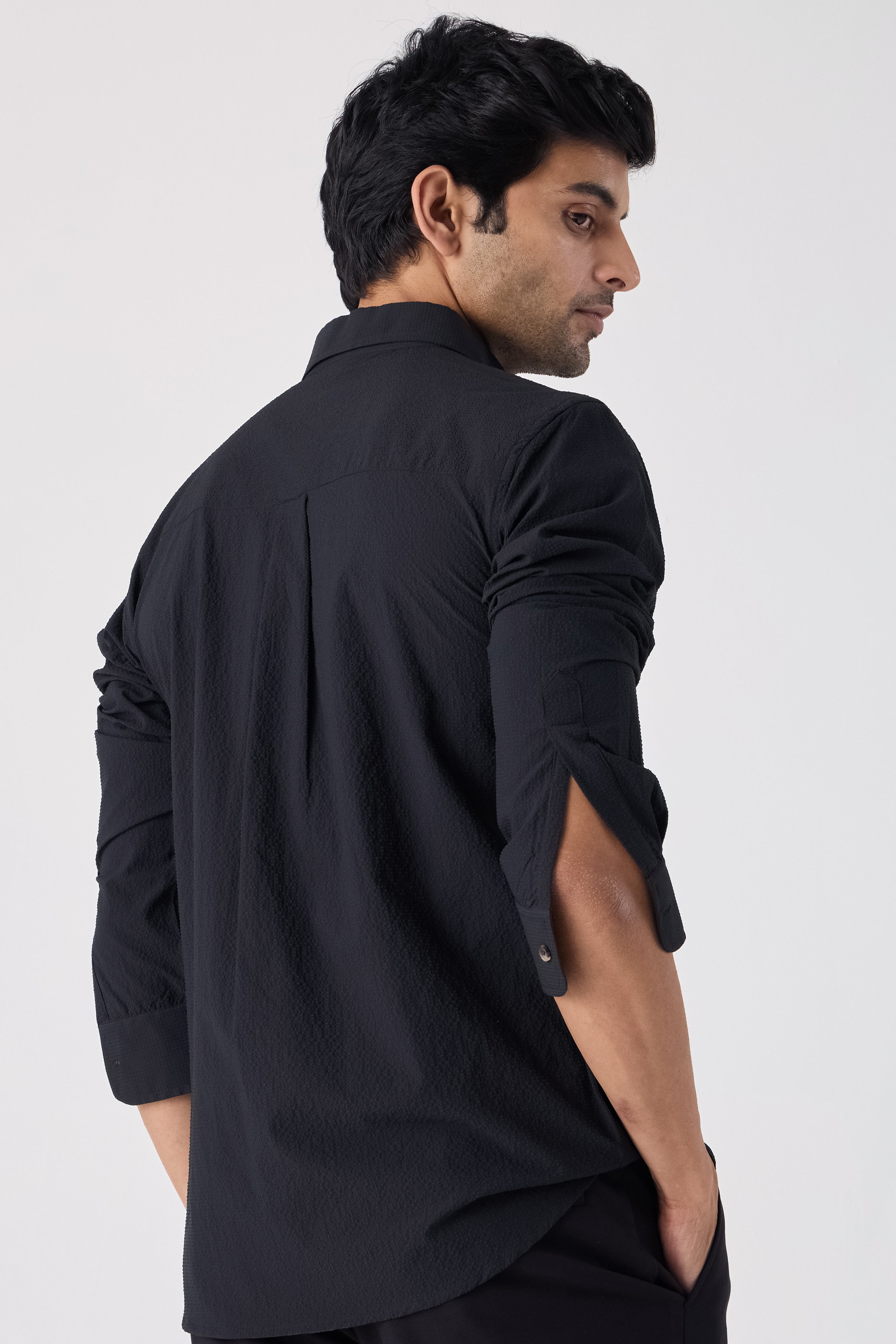 BLACK TEXTURE WEAVE SHIRT