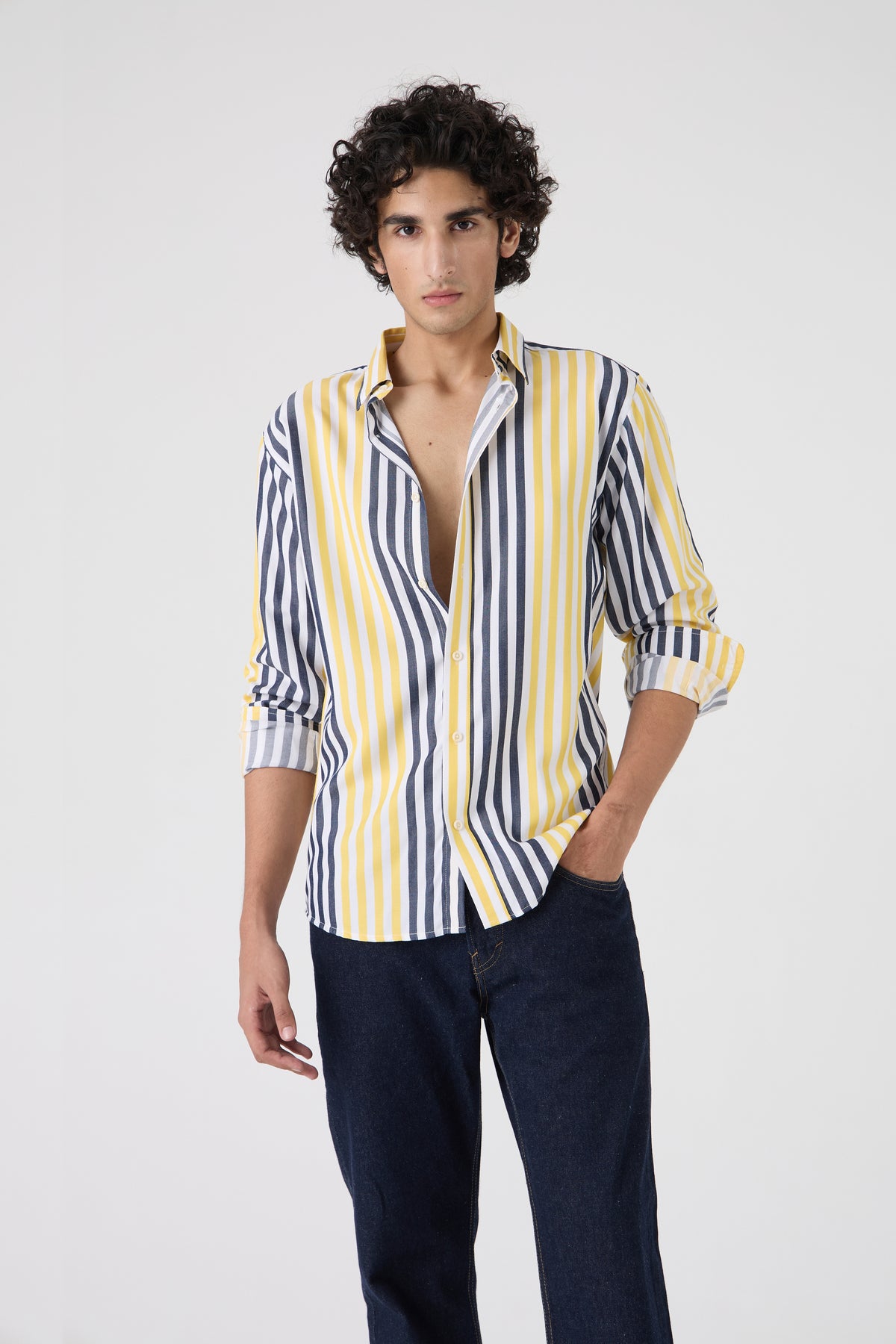 CONTRAST STRIPE SHIRT