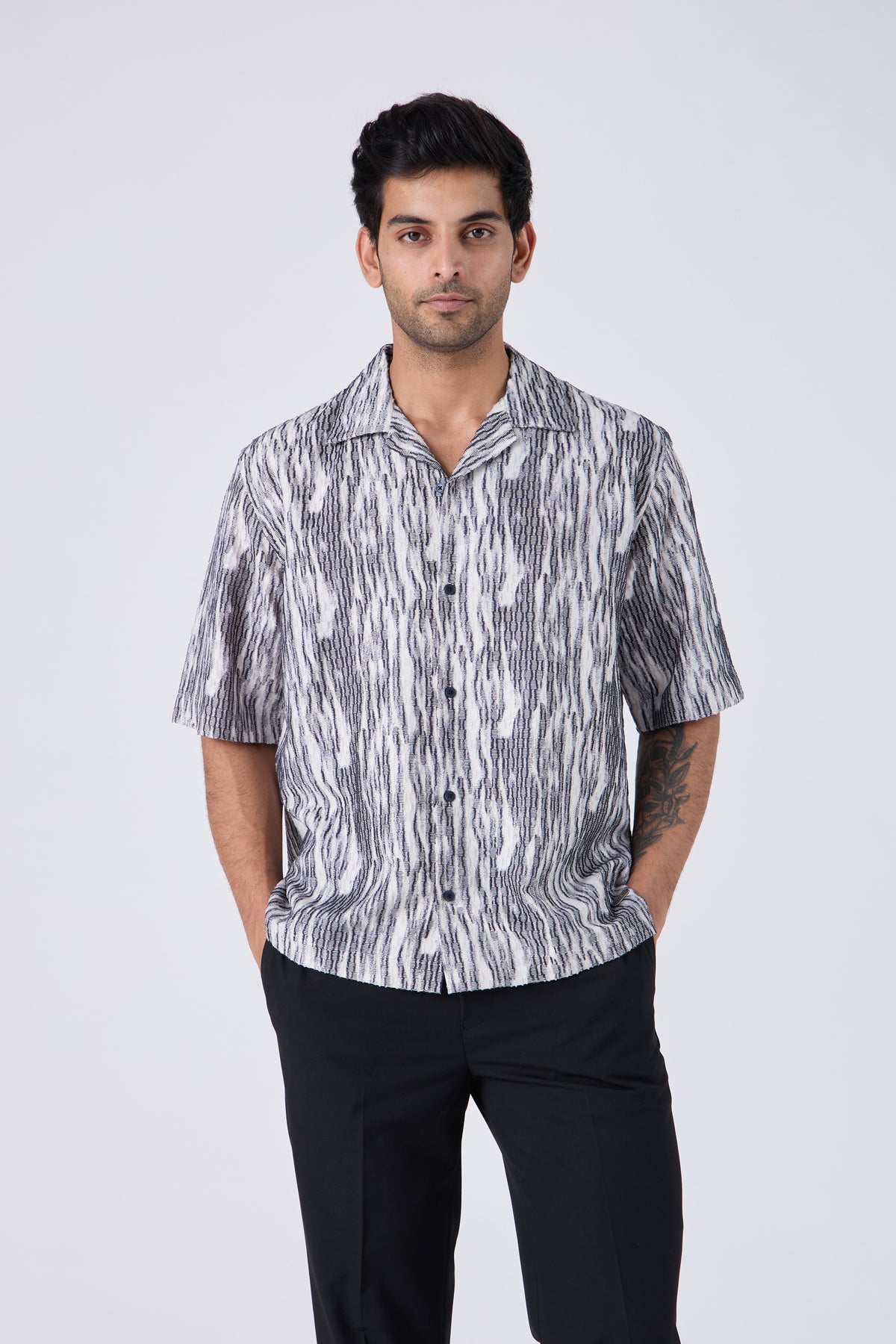 JACQUARD ABSTARCT BOXY SHIRT