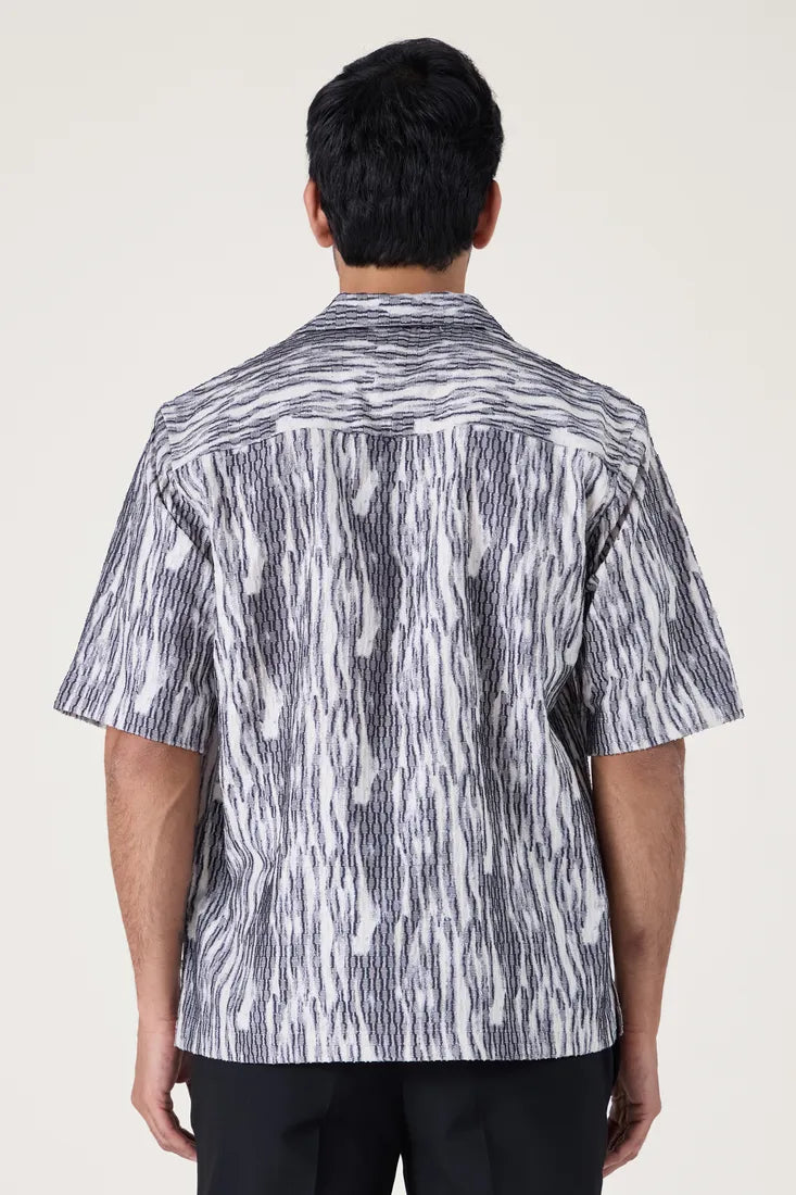 FLOWING ABSTRACT SHIRT